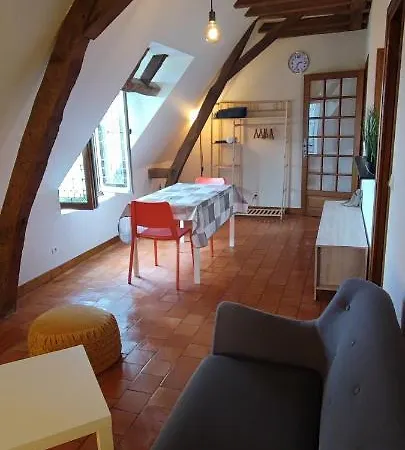 Apartment Fenetre Sur Loire